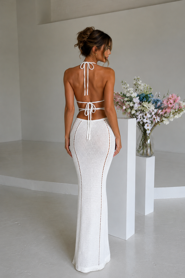 Open-Back Elegant Maxi Dress