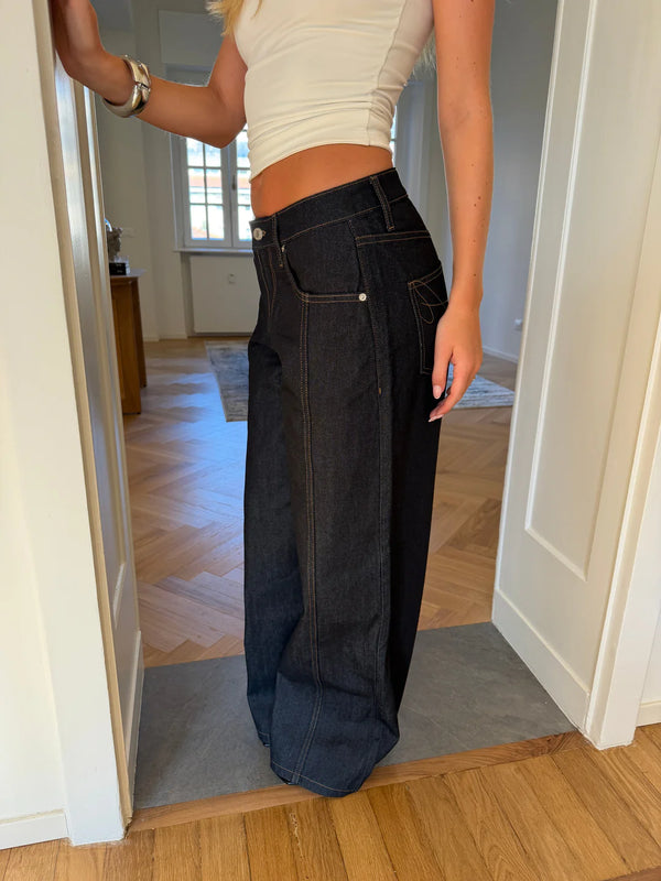 baggy jeans