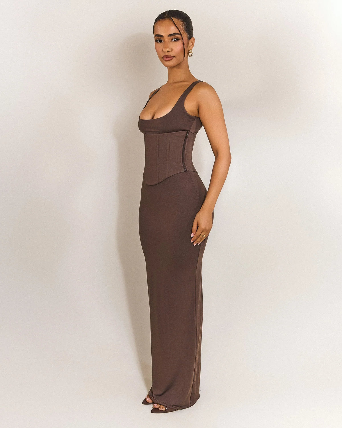 The Sandra Scoop Maxi in Brown